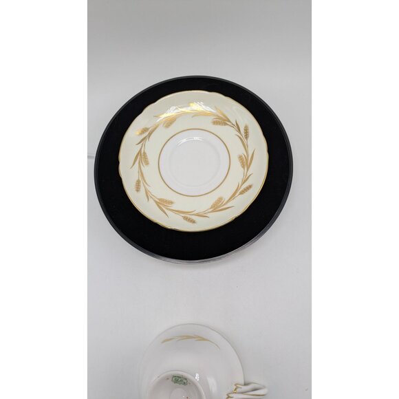 Shelley Golden Harvest 13685 Bone China Gainsborough Shape Tea Cup Saucer Set - Picture 12 of 16